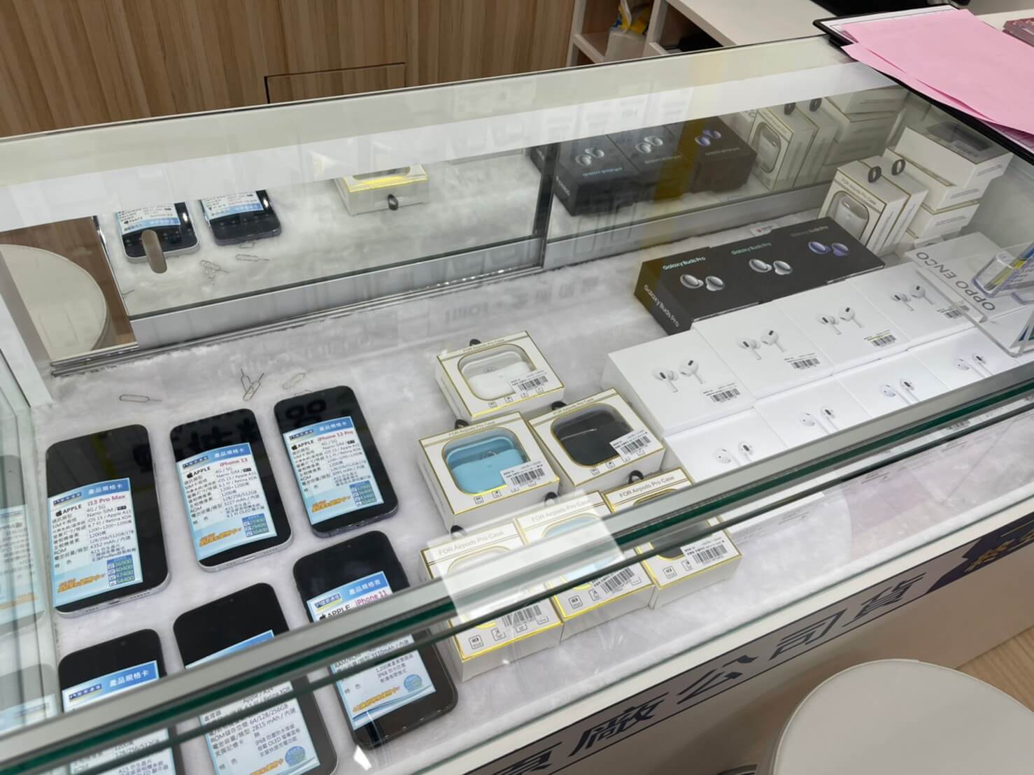傑昇通信不只手機空機價格超低價,多功能的智慧型手錶、無線藍芽耳機也都超優惠! 傑昇通信不只手機空機價格超低價,多功能的智慧型手錶、無線藍芽耳機也都超優惠!