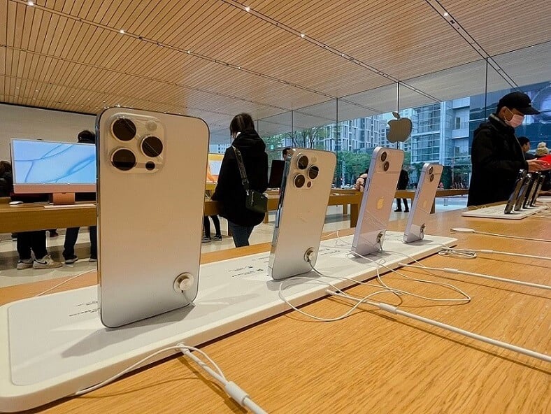 果粉不觀望了,全台手機熱銷冠軍依舊由蘋果iPhone 14(128GB)蟬聯冠軍 果粉不觀望了,全台手機熱銷冠軍依舊由蘋果iPhone 14(128GB)蟬聯冠軍