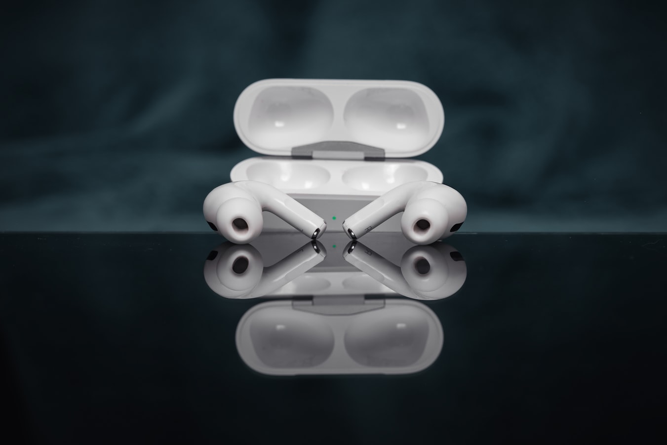【快訊】二代 AirPods Pro要來了？耳機盒渲染圖流出曝3亮點