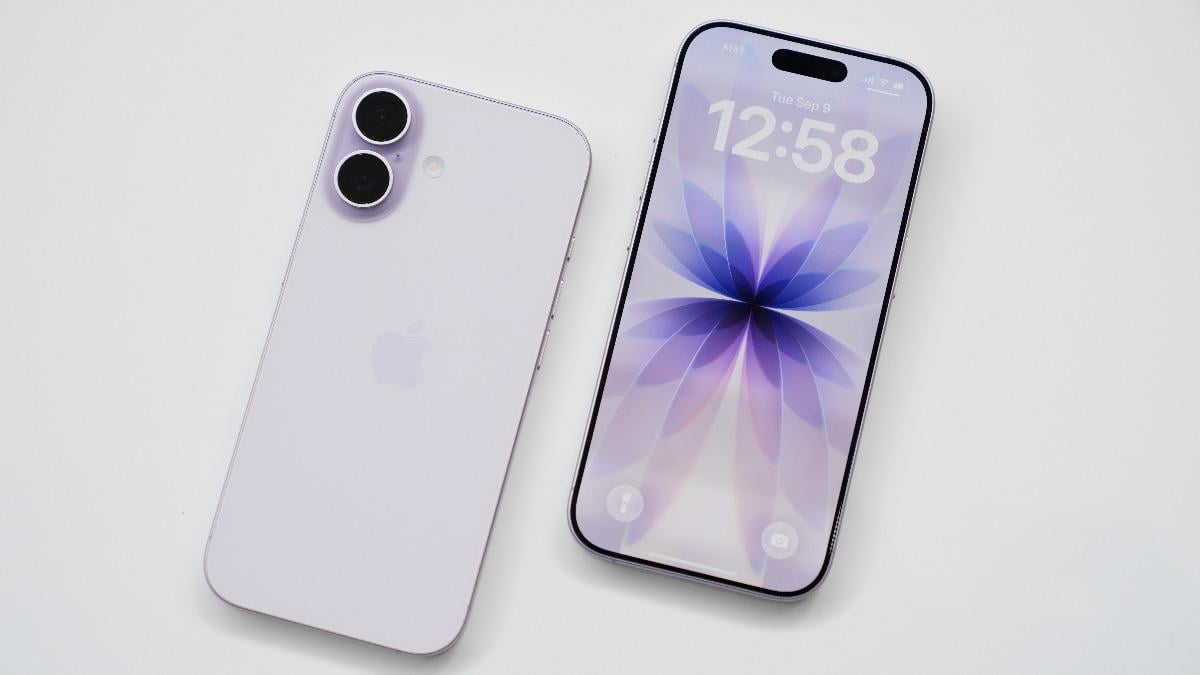 Apple iPhone 17 薰衣草紫色外觀展示,呈現雙鏡頭背蓋設計與正面螢幕畫面。