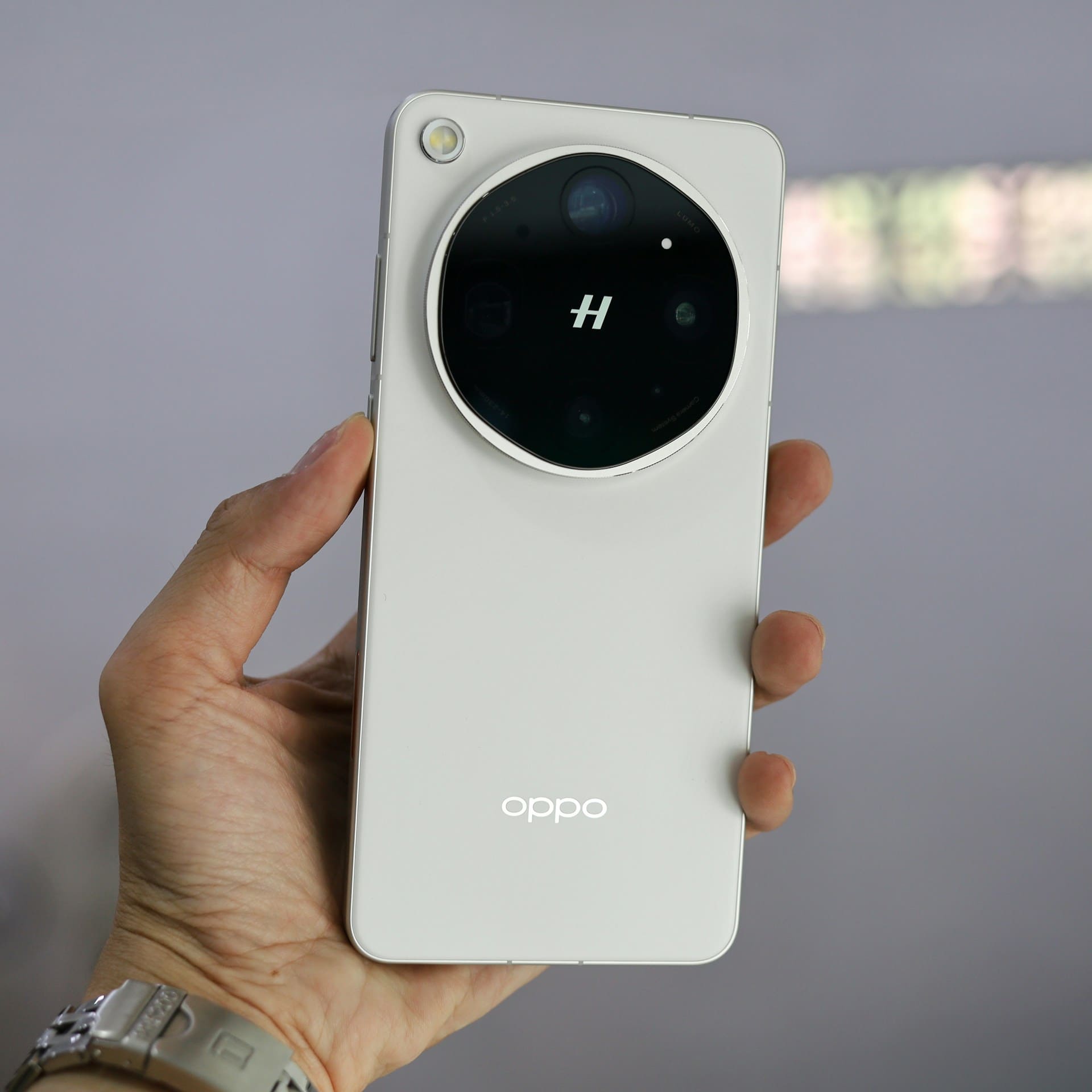 OPPO Find ultra 手持