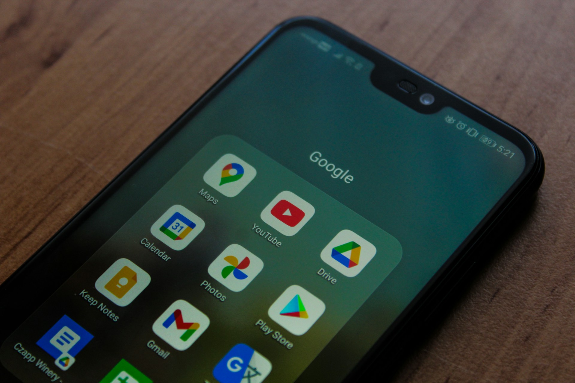 【快訊】Google 生態系 APP 新圖示開始推送！整體更柔和、添加漸層美學