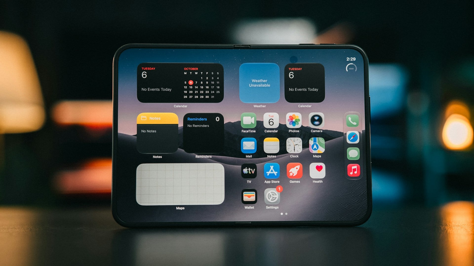 【快訊】iPhone Duo 賣到缺貨！蘋果急增產 44%，7 萬折疊機為何如此搶手？