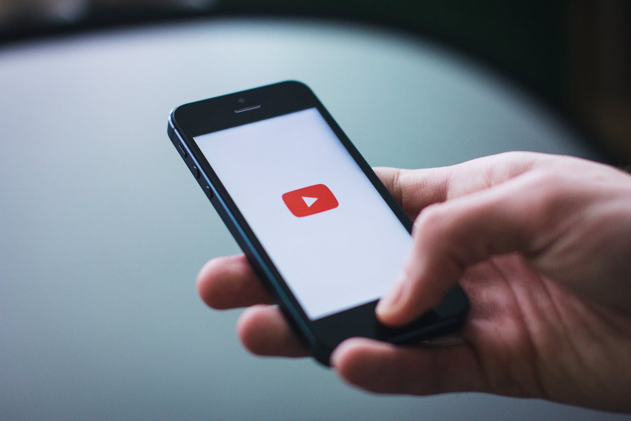 【快訊】YouTube 宣布新直播年齡限制：7月起需滿16歲才能開直播