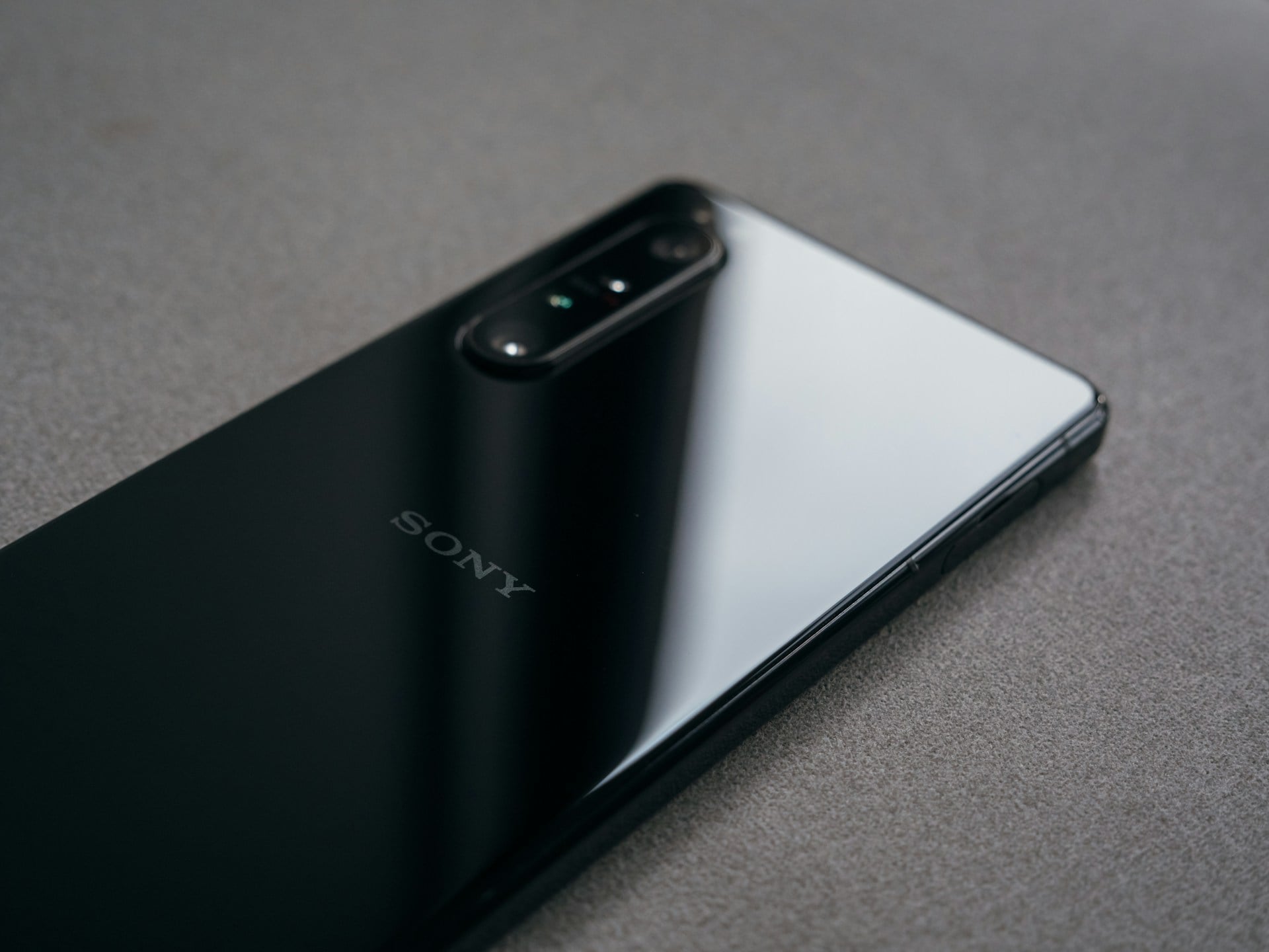 【快訊】Sony Xperia 1 VII 爆出嚴重問題：官方緊急暫停銷售