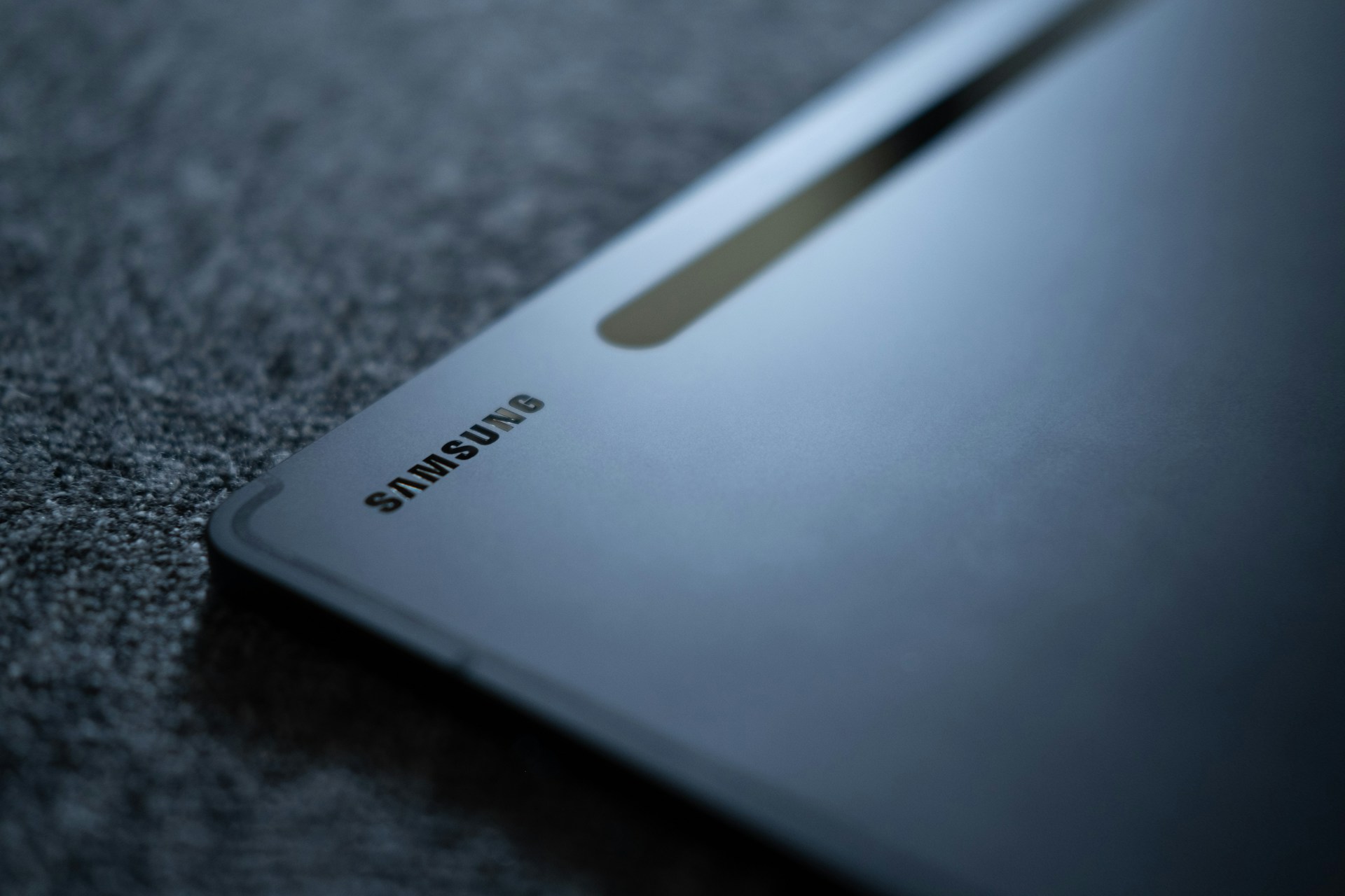 【快訊】Galaxy Tab S10 Lite 規格曝光：平價入門平板、亮眼紅色款吸睛