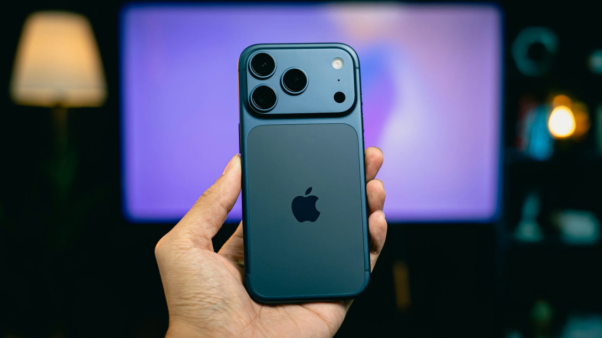 【快訊】2025 全球智慧型手機銷售出爐：Apple 奪冠、三星緊追在後