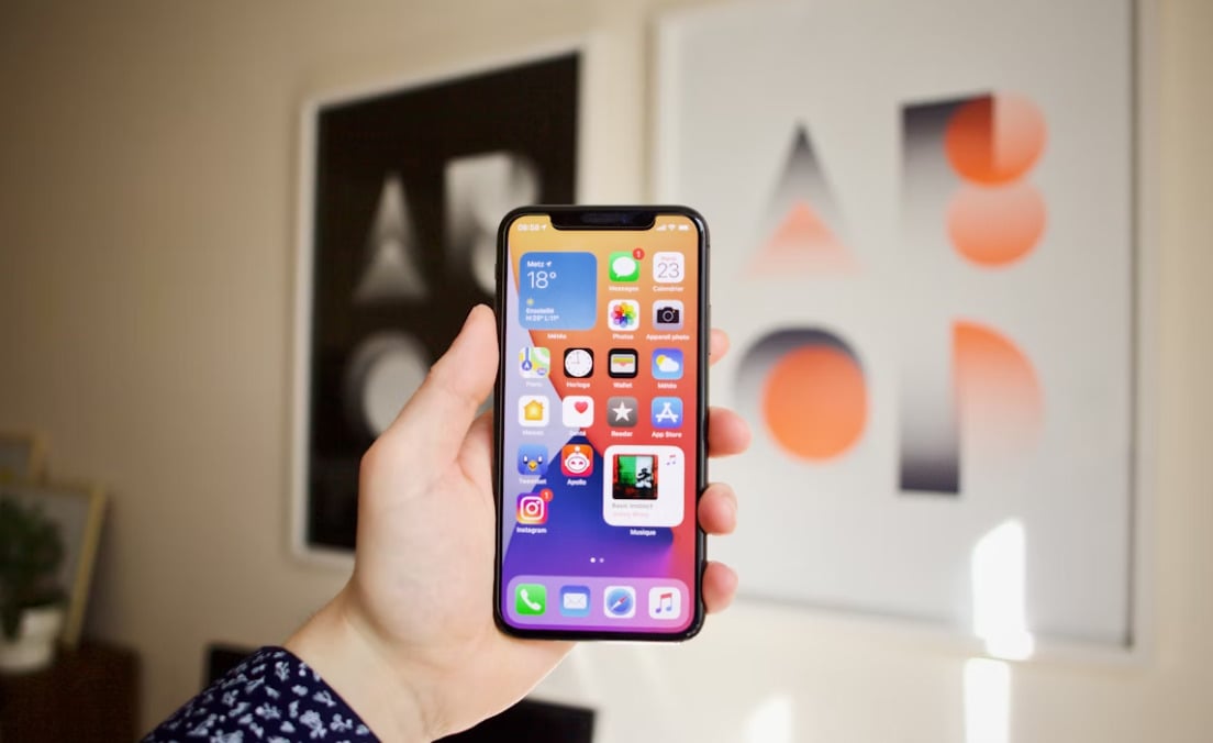 Apple 專屬的 iOS 系統