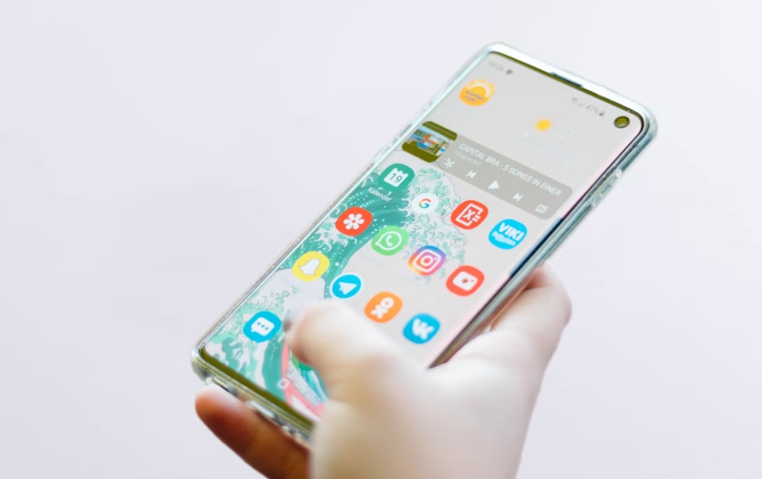 【手機專知】什麼是Dynamic AMOLED？和AMOLED差在哪？