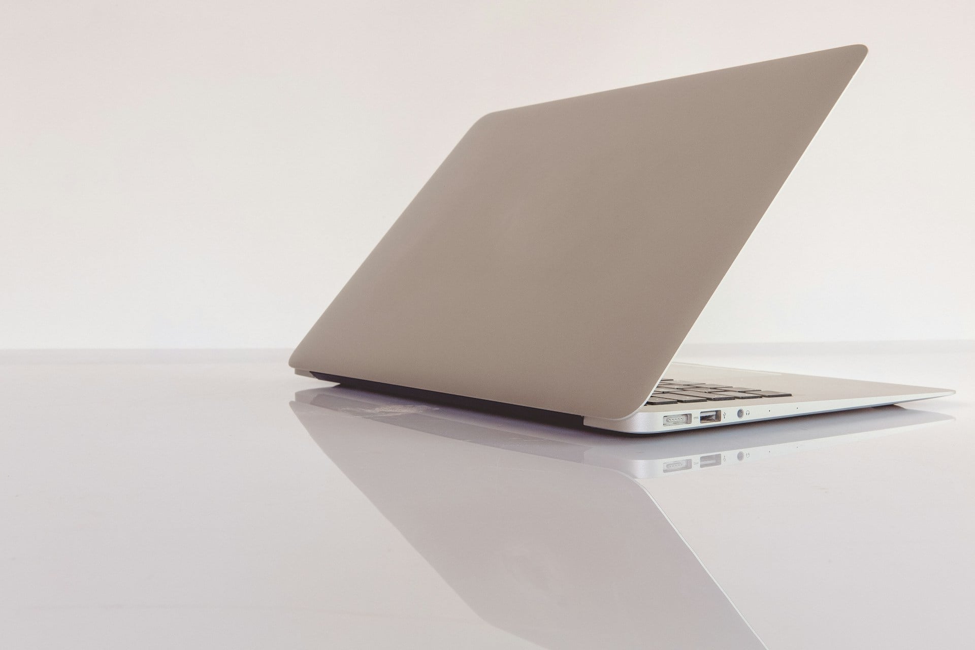 MacBook