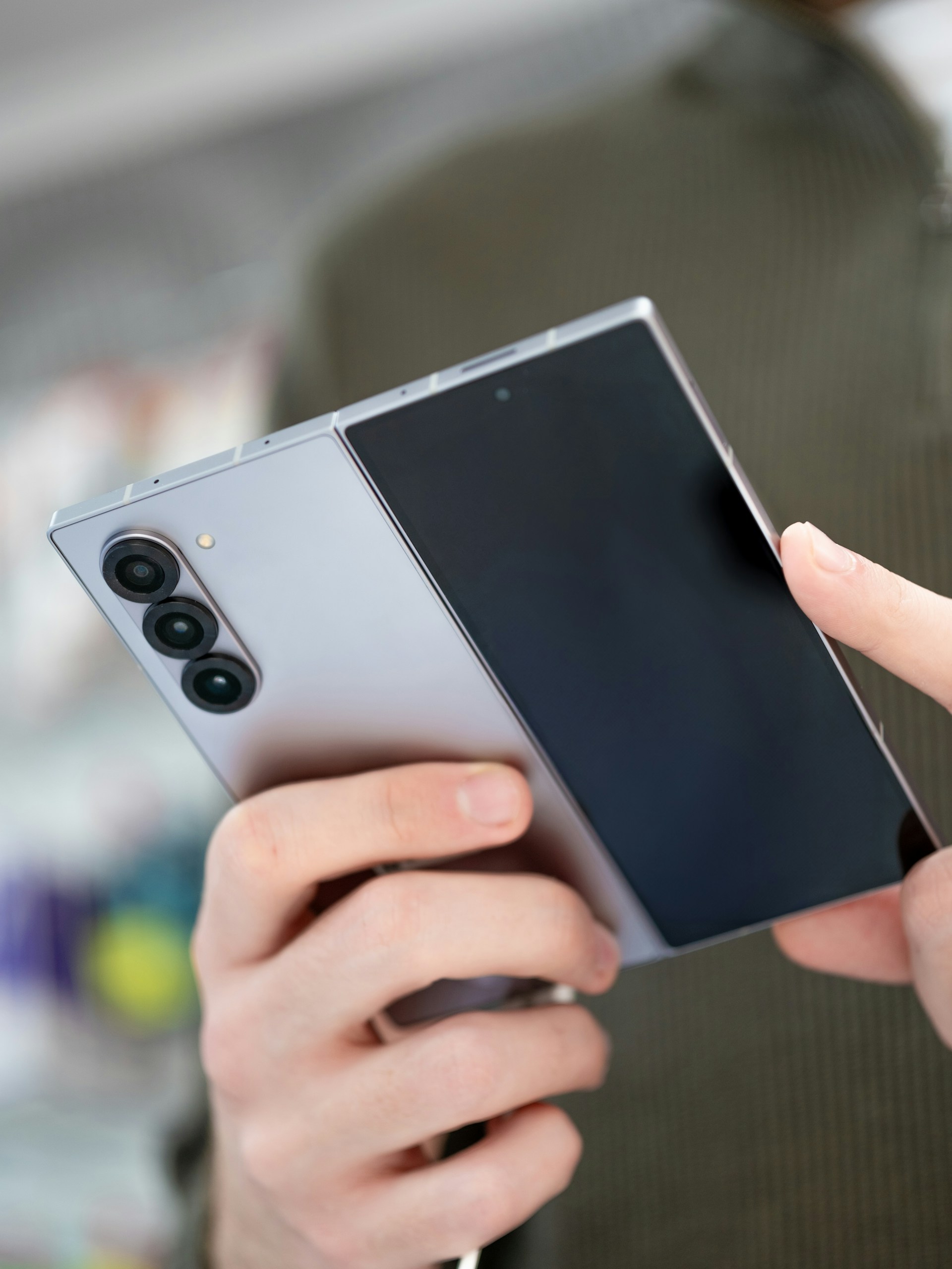 Samsung Fold Straight