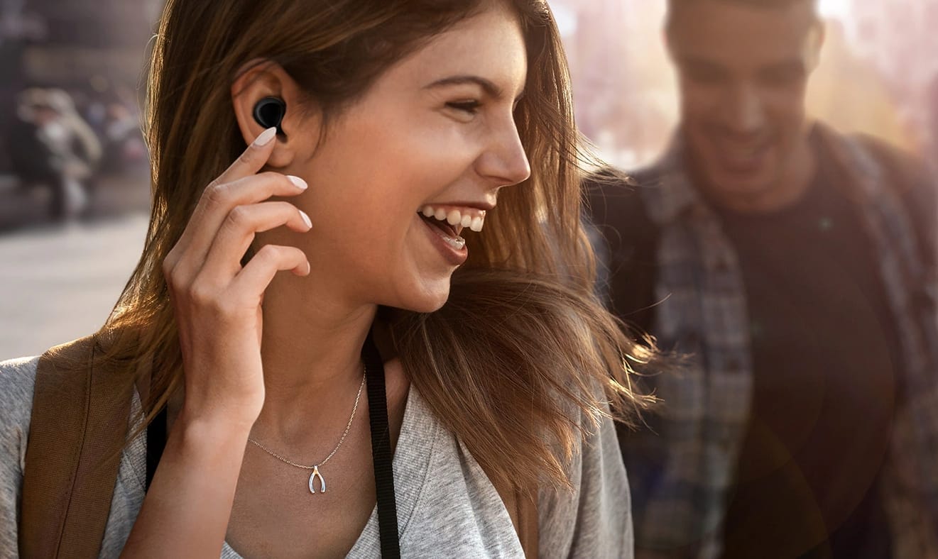 【快訊】AirPods 最強勁敵？三星新款 Galaxy 無線耳機爆降價
