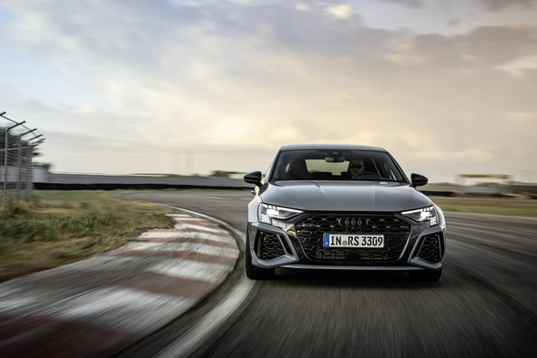 【車型介紹】Audi RS 3 Sportback!性能鋼砲重回台灣!
