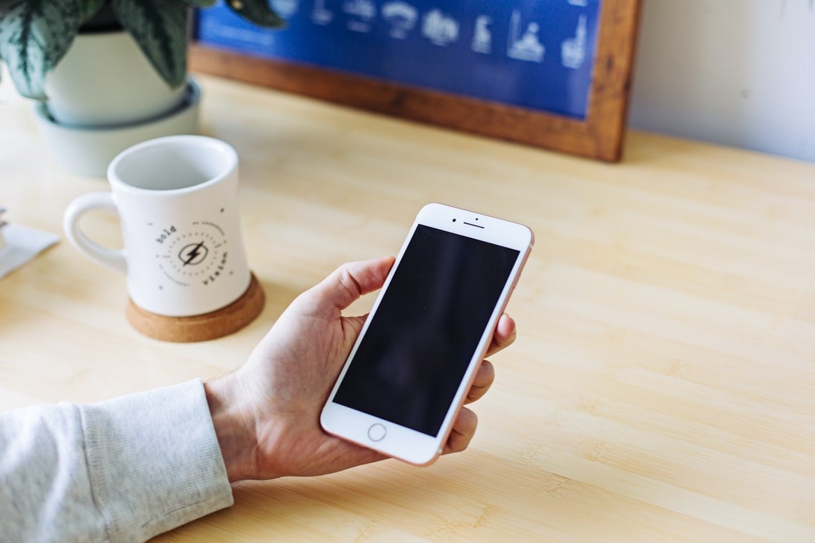 【手機專知】iPhone距離感應器如何關閉？iOS設定教學