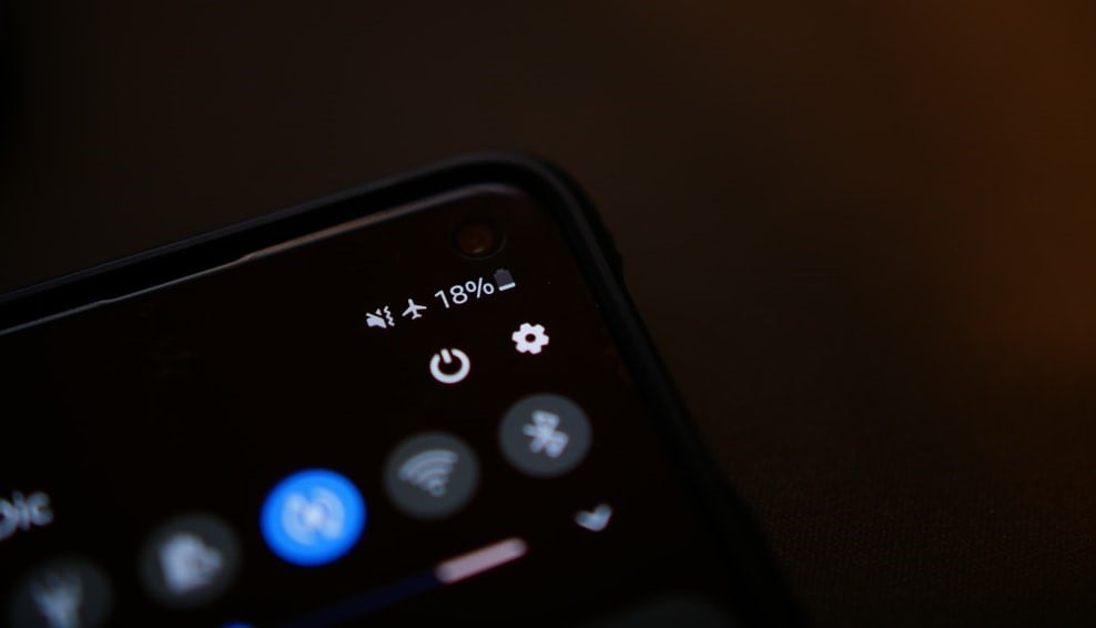 【手機專知】iPhone手機省電/充電5大迷思看這裡！小心這樣做更耗電！