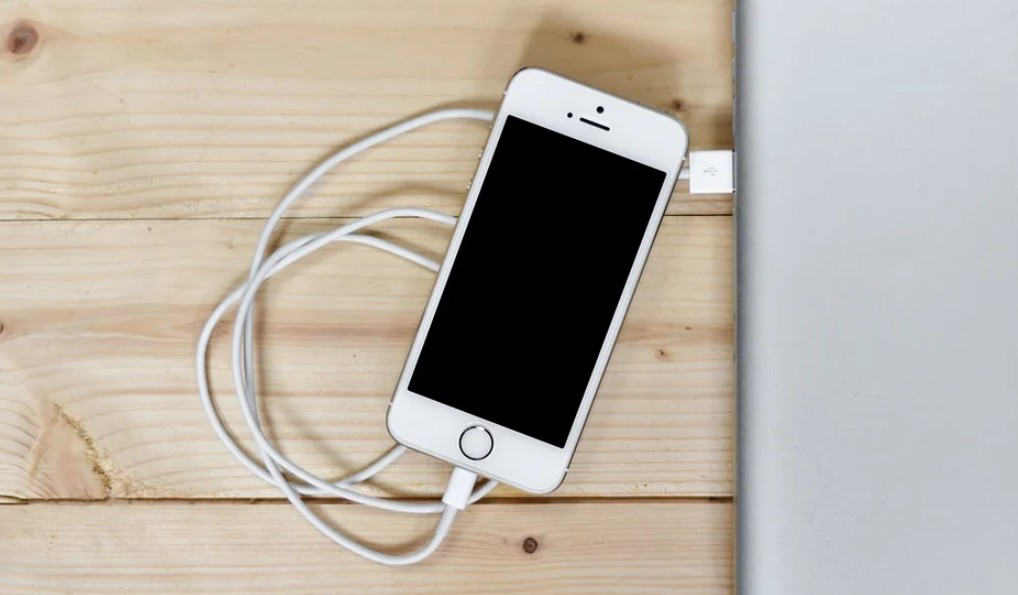 【手機專知】iPhone電池健康度如何查詢？低於多少需要更換電池？