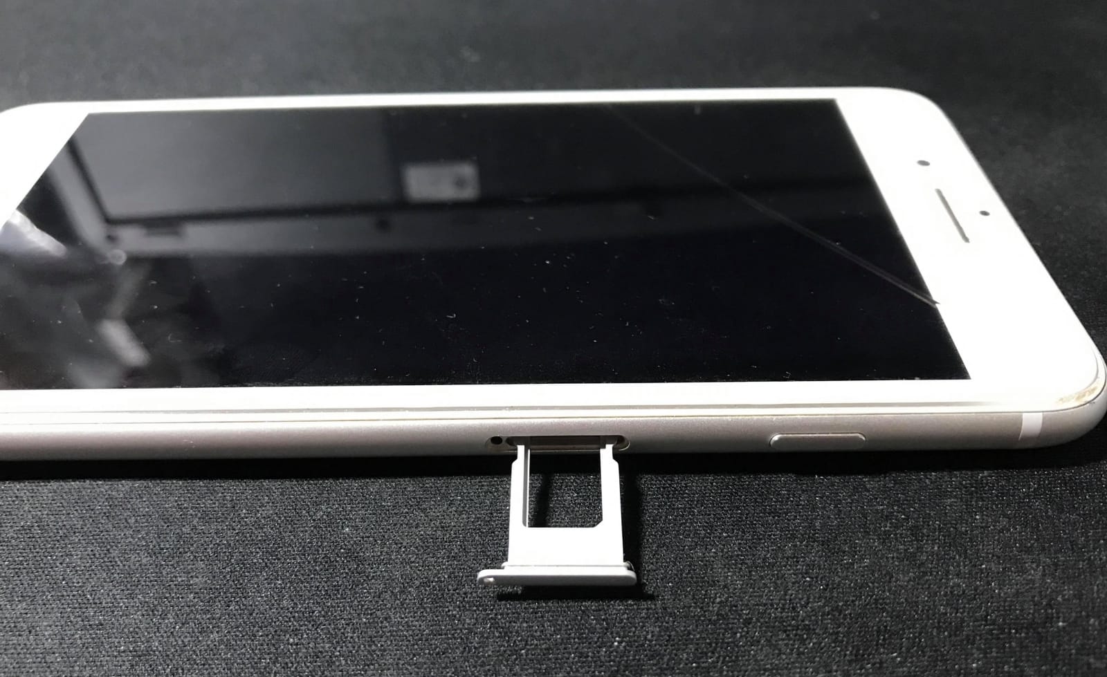 【手機專知】iPhone SIM卡怎麼拔？各型號換卡完整教學