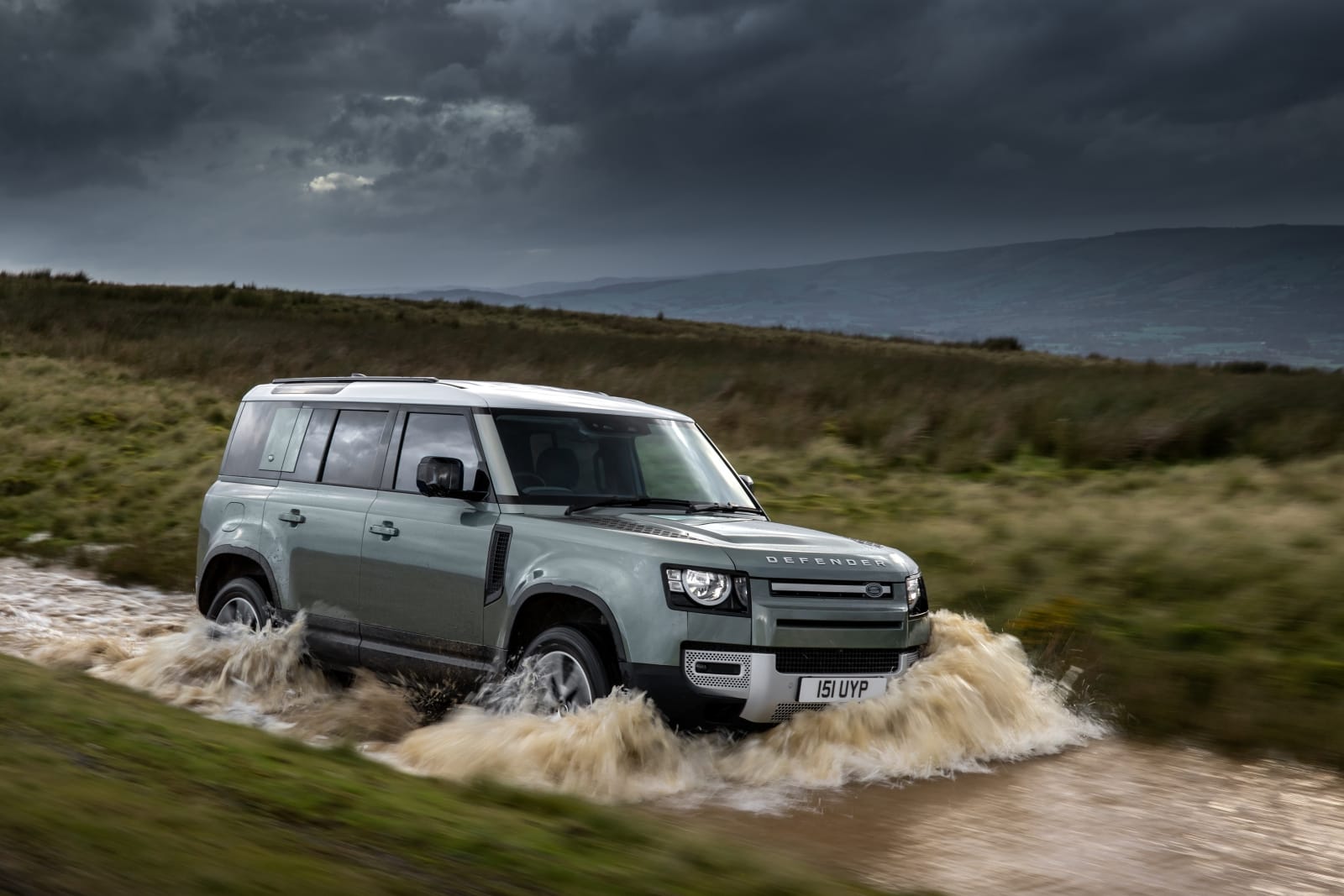 【車型介紹】73年的全地形的守護者！Land Rover Defender嶄新登場！