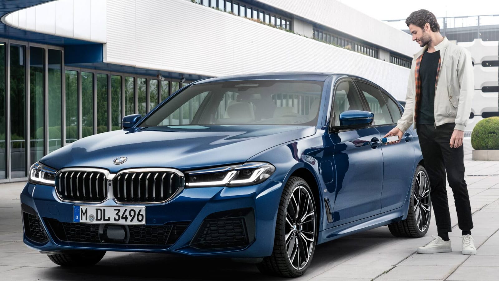 【汽車專知】用手機就可以開車門?數位汽車鑰匙是什麼?