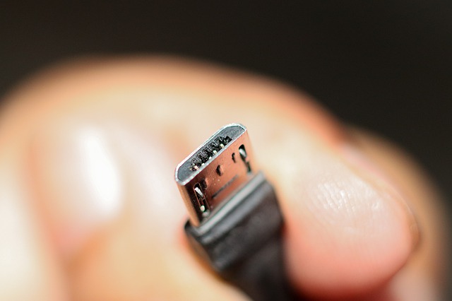 什麼是USB Type-C?常見的手機連接埠有哪些?-4 什麼是USB Type-C?常見的手機連接埠有哪些?-4