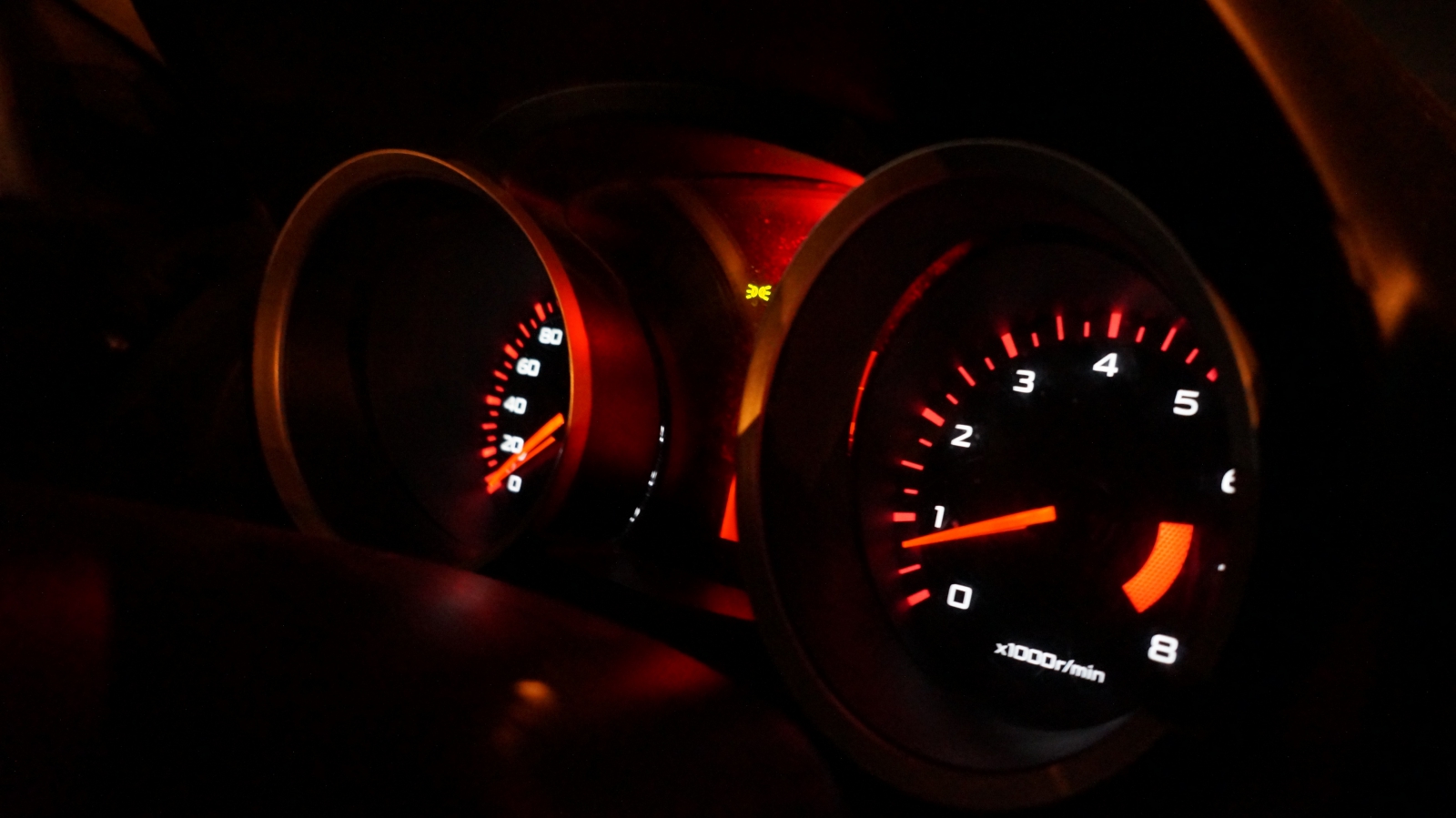 【汽車專知】實際車速比時速錶慢？為什麼會有快樂錶？