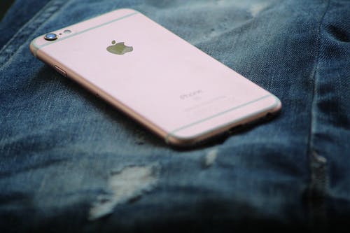 【快訊】最平價 5G iPhone要來了？網傳Touch ID 還在