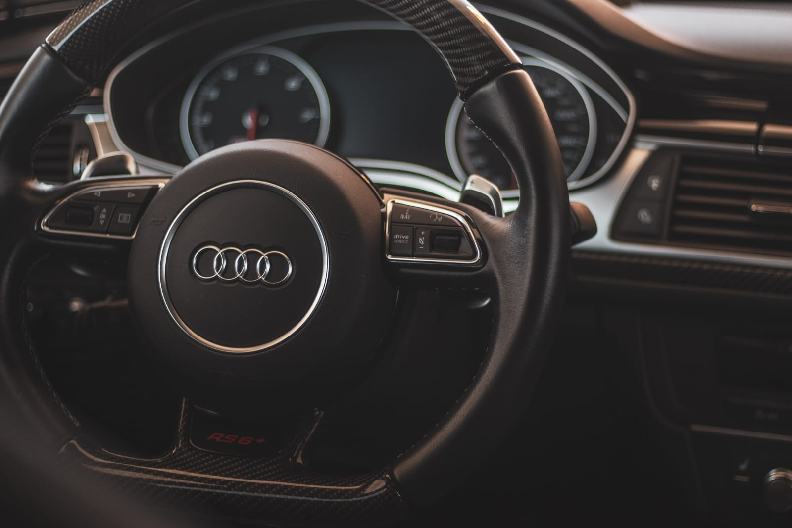 【汽車專知】現在Audi方向盤怎麼演變的?有哪幾種轉向系統?