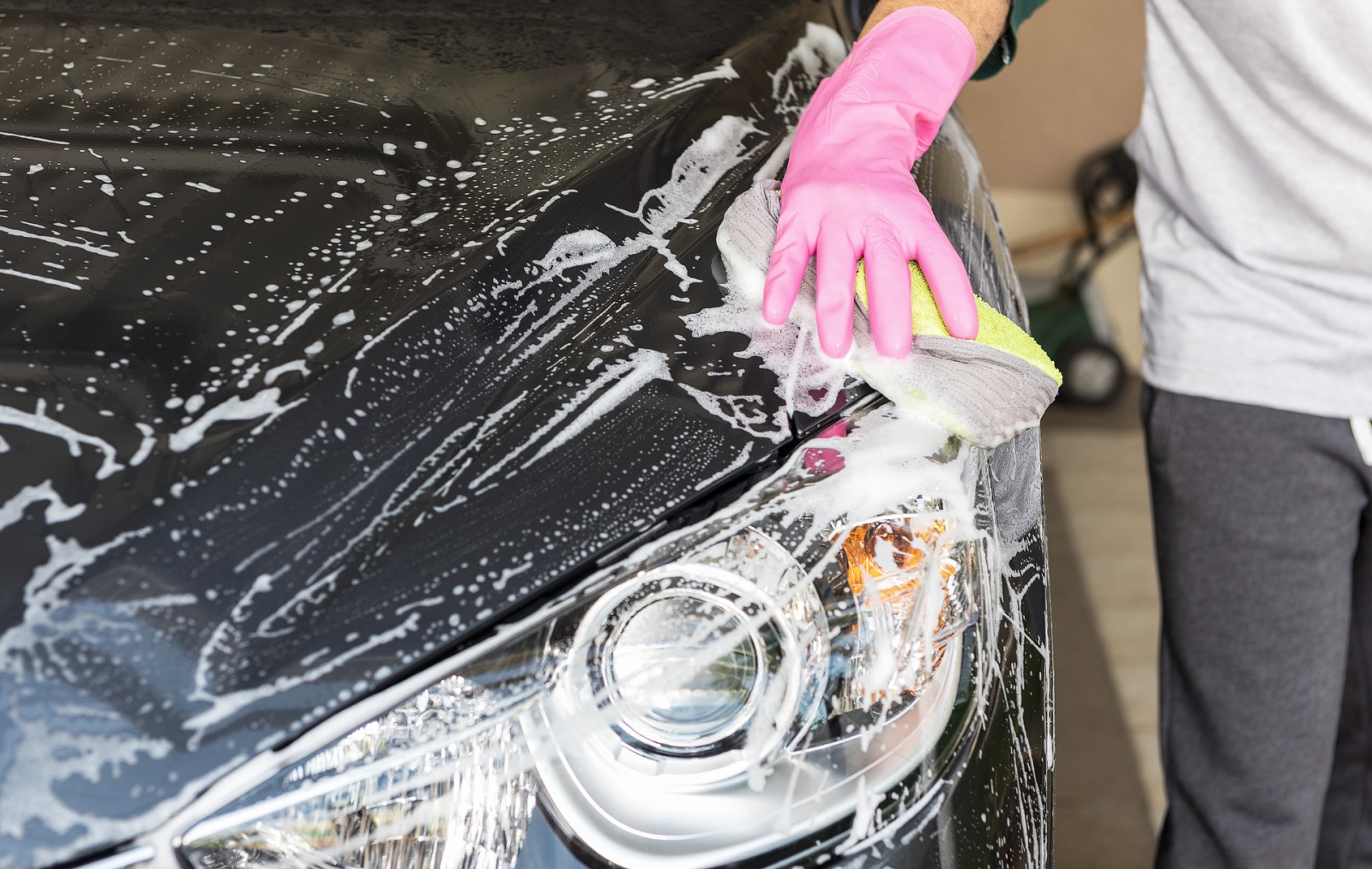 【汽車專知】汽車陶瓷塗層是什麼？陶瓷塗層有什麼優點？