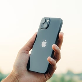 【快訊】跨年聖誕跑趴超吸睛  iPhone 13 Pro Max大降2610