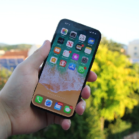 【快訊】iPhone 14 Pro外觀渲染圖曝光 瀏海變成膠囊打孔
