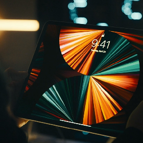 【快訊】蘋果LOGO將有新功能？新一代 iPad Pro 新設計曝