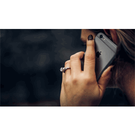 【手機專知】iPhone講電話螢幕不會亮？原因完整分析