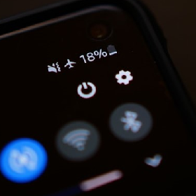 【快訊】最佳續航力手機排名出爐！ROG Phone 7奪冠