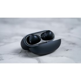 【快訊】三星 Galaxy Buds 4 Pro 首度曝光：外型改版、AI 操控再升級