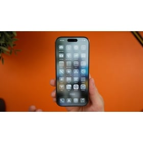 【快訊】iOS 27 傳將迎來 7 大升級：Siri 大改版、AI 修圖與錢包功能都更聰明