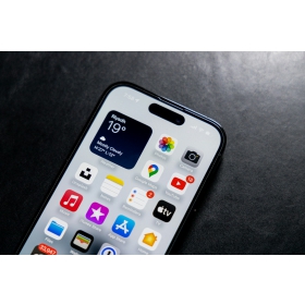 【快訊】Siri 有望進駐動態島！？ iOS 27 傳迎來 AI 大改版