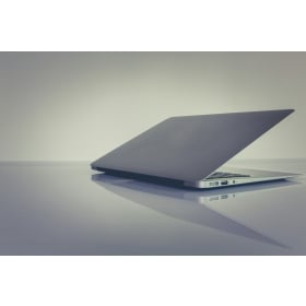 【快訊】觸控 MacBook 要來了？爆料稱「100% 確認」，蘋果筆電或迎重大變革