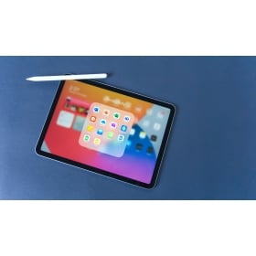 【快訊】iPad mini 傳10月迎重大改款！首換OLED螢幕、晶片與防水同步升級